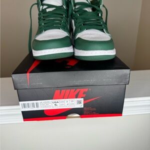 Nike Air Jordan 1 Mid Forest Green and White